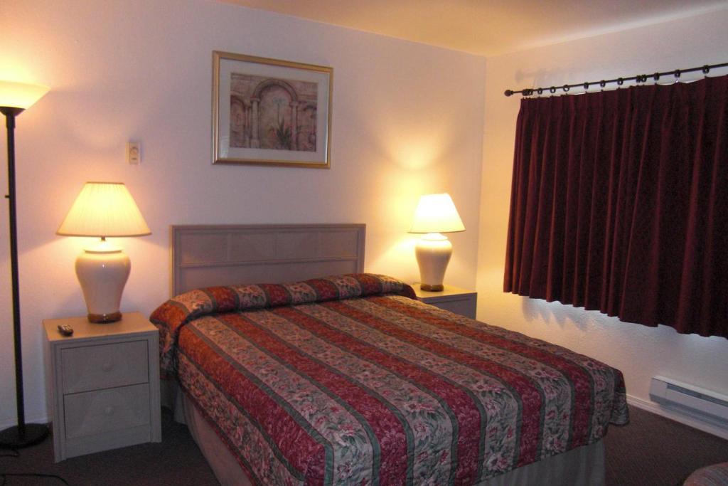 Front Street Inn Crescent City Quarto foto